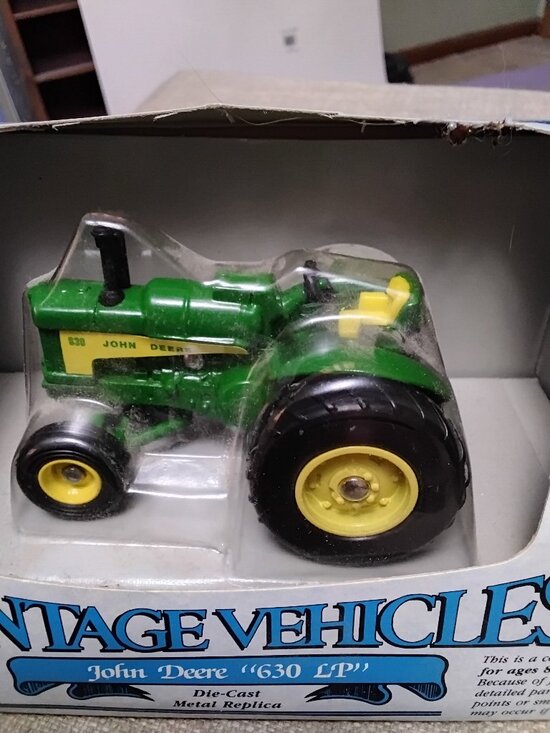 Vintage ERTL 1/43 Other - NIB Vintage ERTL 1/43 John Deere 630 LP Tractor - Vintage Vehicles Series (1989)
